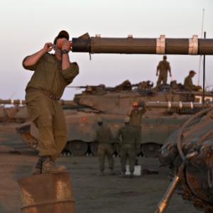 Israel conducts missile test with US amid Syria tension