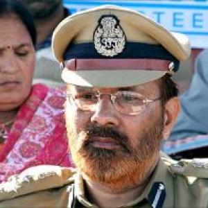 CBI grills suspended Gujarat IPS officer Vanzara in jail