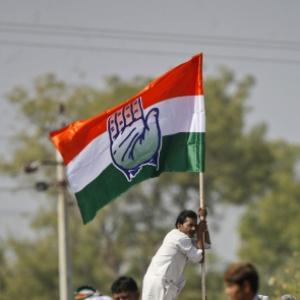 Congress bandh hits Gujarat, 600 workers held