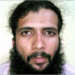 Delhi police arrests Bhatkal, aide for setting up illegal arms factory