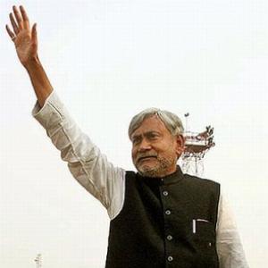 Some fan the fire of communal tension: Nitish at NIC meet