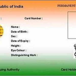 Legal status to UIDAI will not solve niggling problems