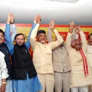 Who is winning the fight in Seema-Andhra