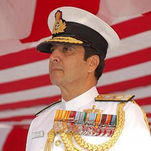 R K Dhowan is new chief of Indian Navy