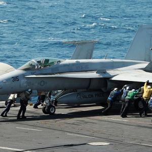 US jets, drone attack ISIS militants in Iraq, aim to stop advance