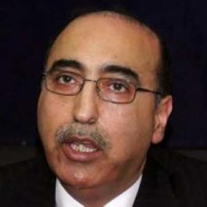 Pak high commissioner extends moral support to Kashmiri separatists