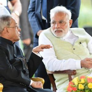 Modi centre of attention at President's 'At Home' function