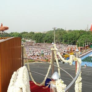 I-Day speech: 'Pradhan Sevak' Modi calls for billion hands to power India