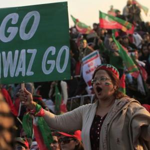 Will shut down Pakistan on Dec 16: Imran Khan warns Sharif