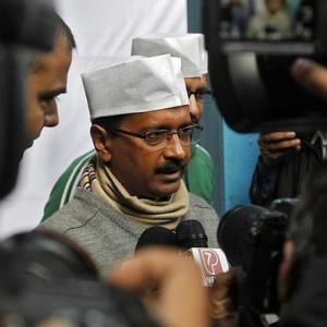 Brakes and clutch of AAP bus are working fine: Kejriwal