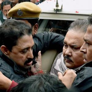 Mitra brought to Alipore Court amid statewide protest by TMC