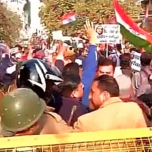 PHOTOS: AAP vs BJP faceoff outside Jaitley's house over bribery claims