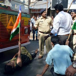 PHOTOS: Raj Thackeray's 'rasta roko' brings Mumbai to a halt