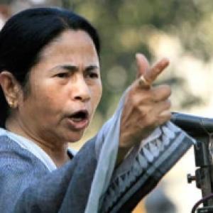 BJP writes to Hazare, questions Mamata's 'clean' image