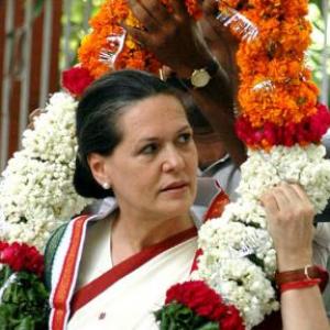 Sonia's AICC pitch lacks emotion, shows discord with common man