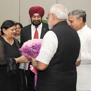 Modi hosts farewell dinner for outgoing army chief