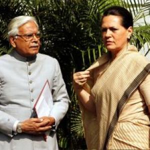 Cong slams Natwar's remarks on Sonia as 'politically motivated'