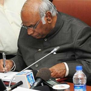 Will Kharge be an effective leader of opposition in Parliament?