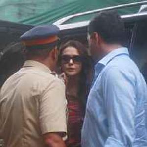 Molestation case: Mumbai police records Preity's statement