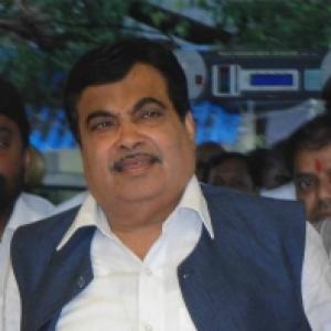 Gadkari-Raj closeness could 'affect' alliance, hints Sena