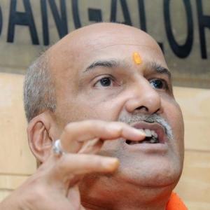 Who directed the Muthalik drama?