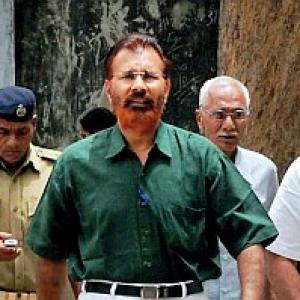 Gujarat's 'encounter cop' Vanzara retires in jail