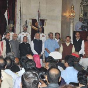21 new ministers become a part of Team Modi