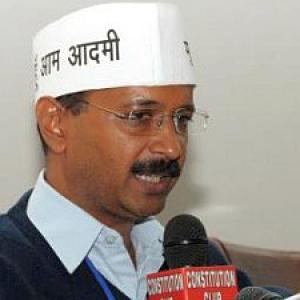 AAP waves sting CD, claims BJP trying to bribe its Delhi MLAs