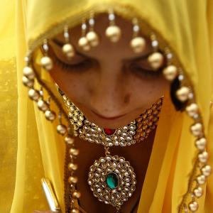 Hindu girl abducted, converted, married off in Pak
