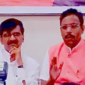 Shiv Sena, BJP call truce, resume deadlocked seat-sharing talks