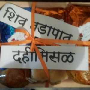 Sena launches 'vada, misal' protest against Shobhaa De