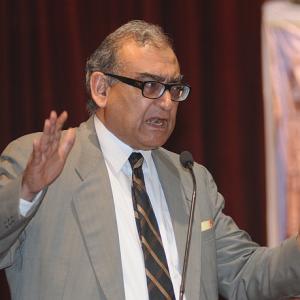 High drama in SC as Katju is escorted out after heated exchange with judges