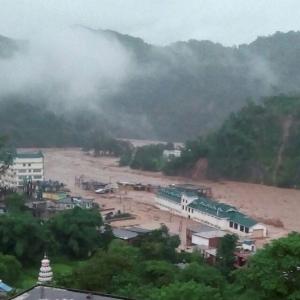 Himachal: 4 dead in flash floods triggered by cloudburst