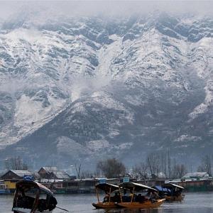 Winter Wonderland: Stunning images of snow in Kashmir