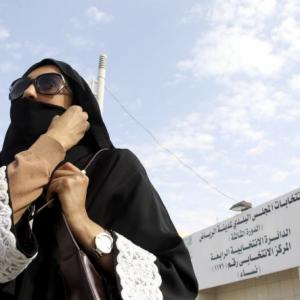 Women in Saudi Arabia vote for first time