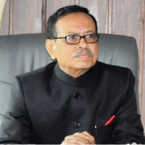 Arunachal governor to challenge stay on early assembly session