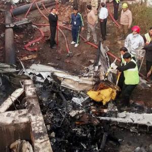 10 dead after BSF plane crashes into wall near Delhi