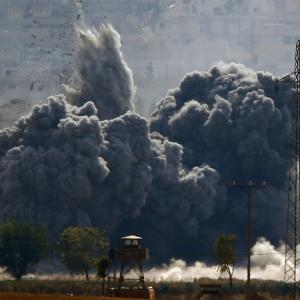 Egypt launch air strikes after IS posts beheadings video