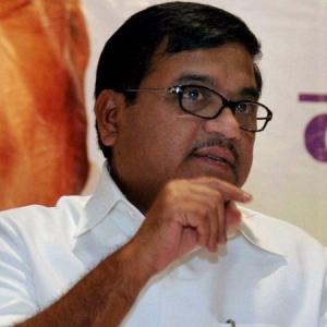 Reactions pour in: Patil was a rare type of mass leader
