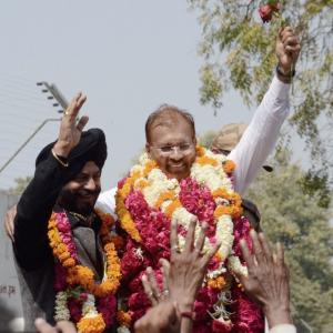 Acche din have returned, says Vanzara after leaving jail