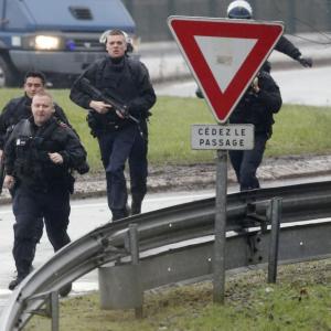 Shots fired in Paris as police chase Charlie Hebdo killers
