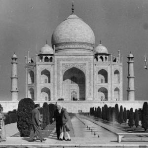 Obama's security is stark contrast to Eisenhower's India visit