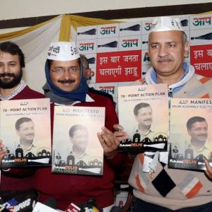 AAP's manifesto focuses on free water, cheap bijli and women's safety