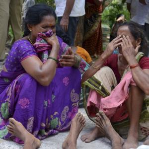 27 dead in stampede at Andhra ghat minutes after CM took holy dip
