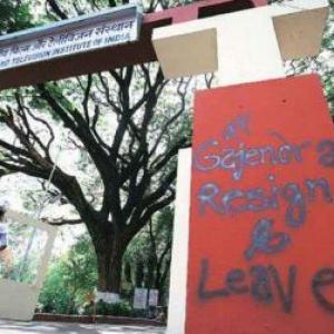 FTII row: I&B ministry offers talks, strike enters 5th day