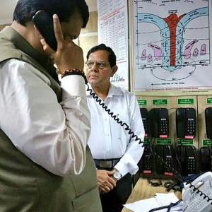 Mumbai rains: CM Fadnavis visits control room, promises updates