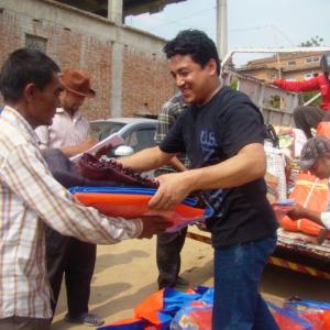 Indian NGO brings relief aid to Nepal village