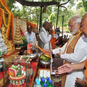 Will develop Bodh Gaya as spiritual capital, says Modi