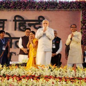 I learnt Hindi while selling tea to traders from UP: Modi