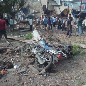 Jhabua blast: Manhunt to nab man who stored explosives in building